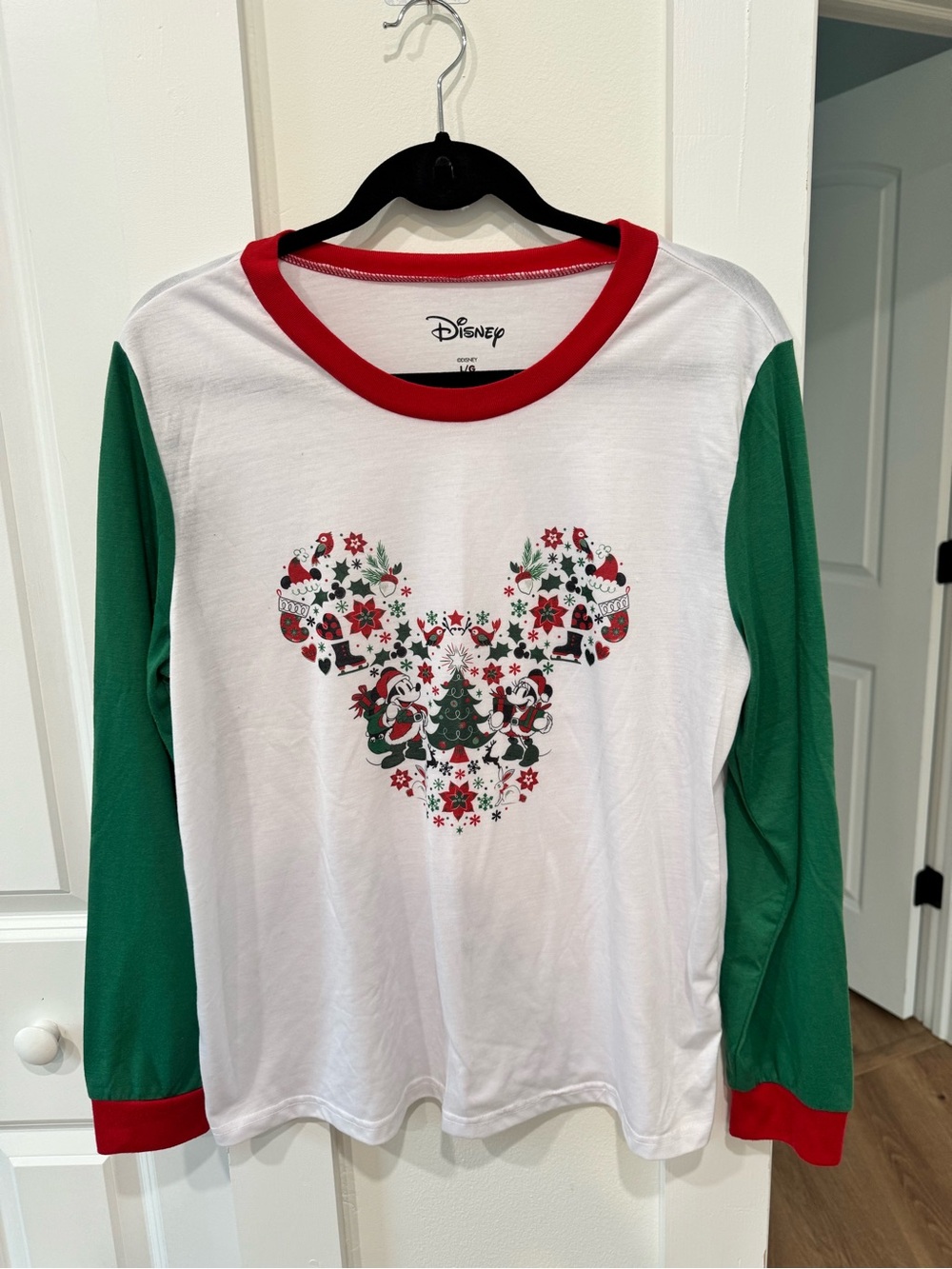 Disney White, Green & Red Mickey Christmas Long Sleeve Tee